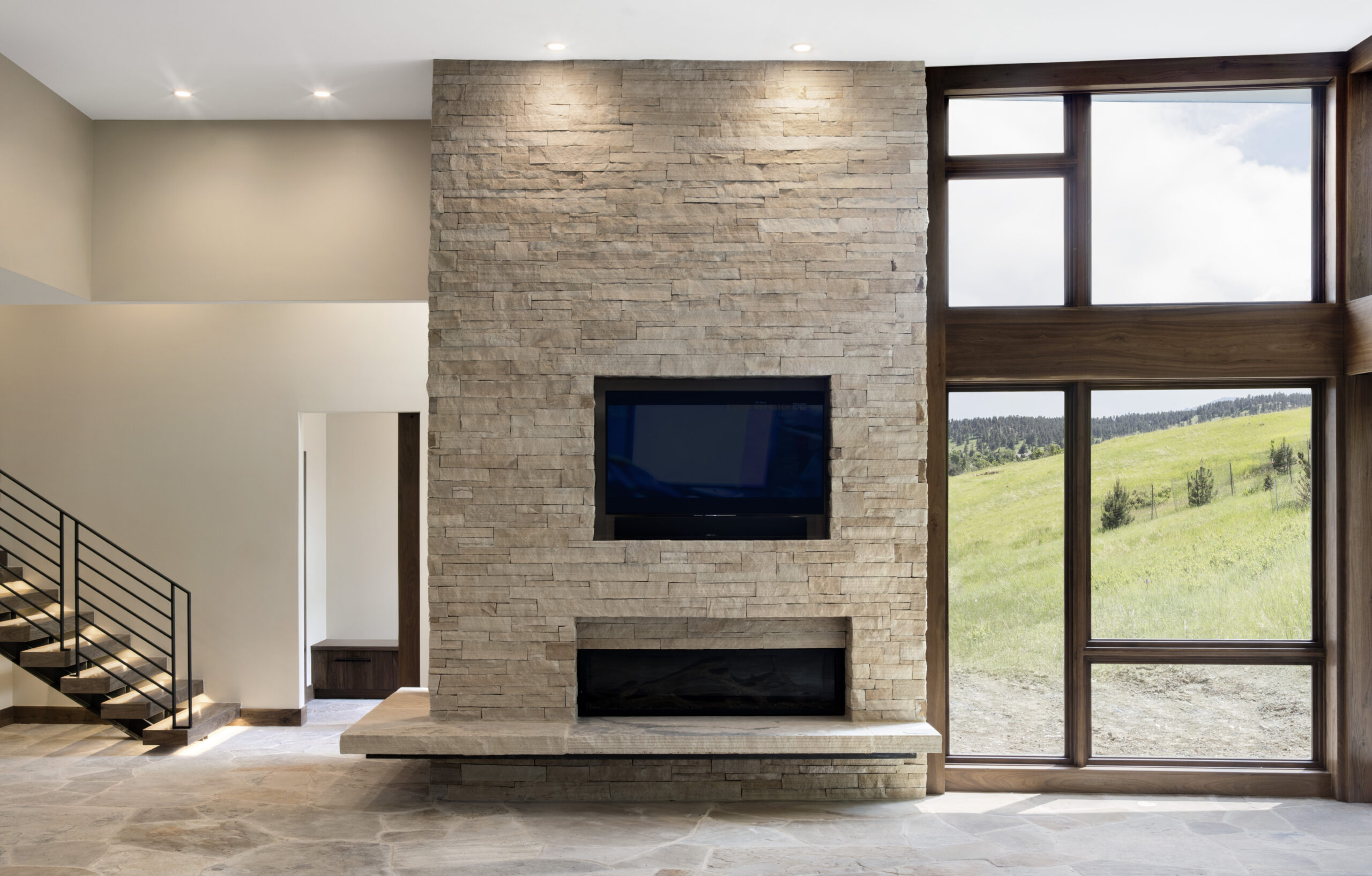 Holyoke Drive Modern 6