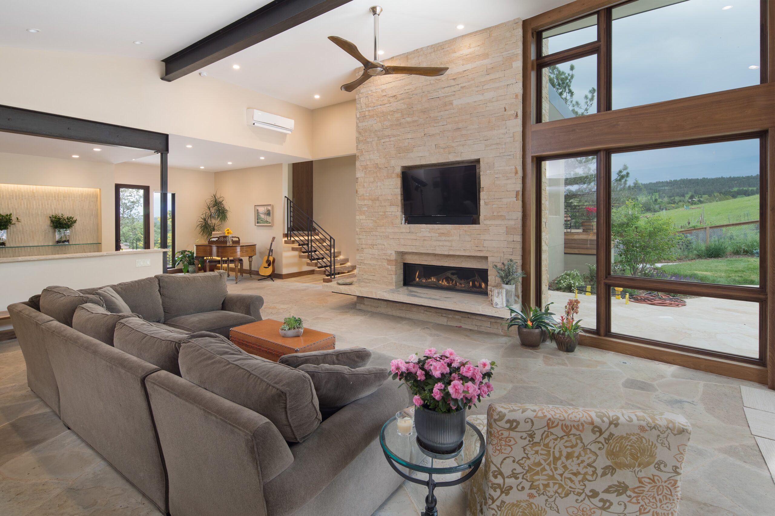 Holyoke Drive Modern 8