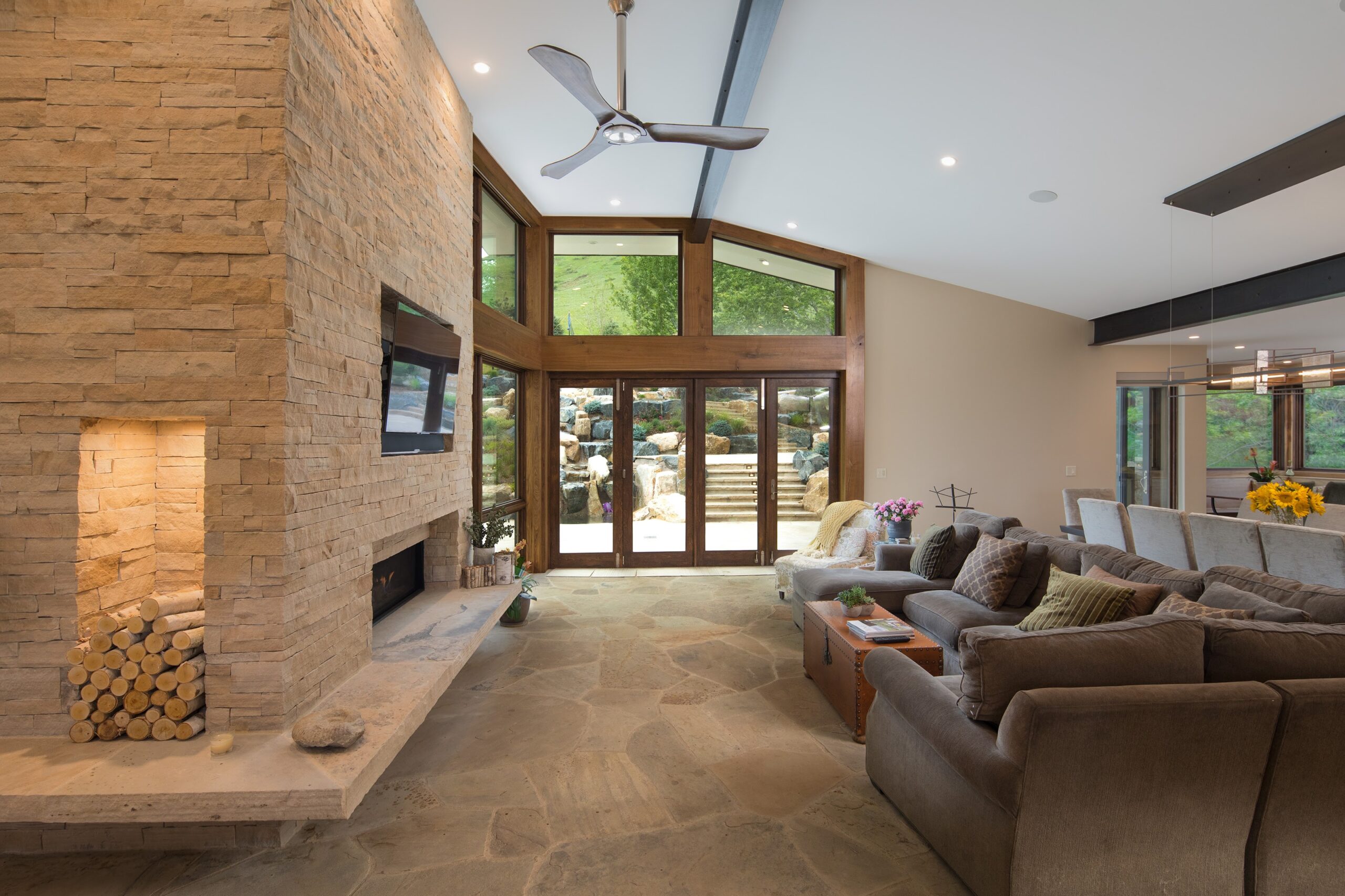 Holyoke Drive Modern 9