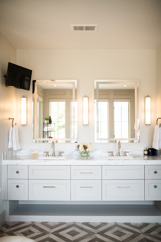 Bathroom 16