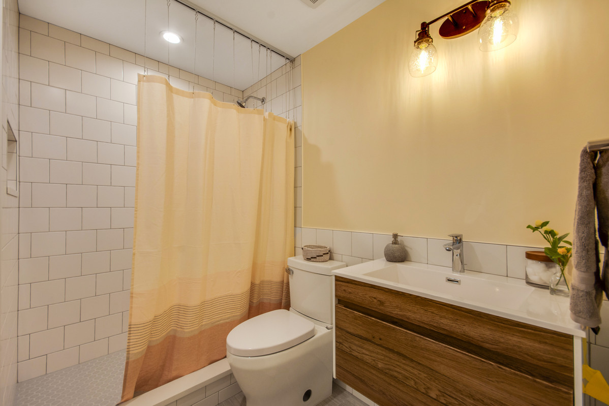 Bathroom 20