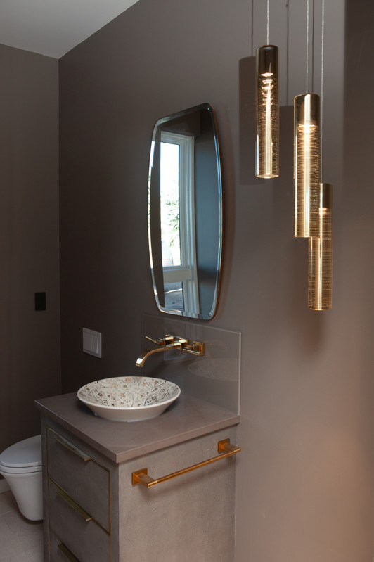 Bathroom 27
