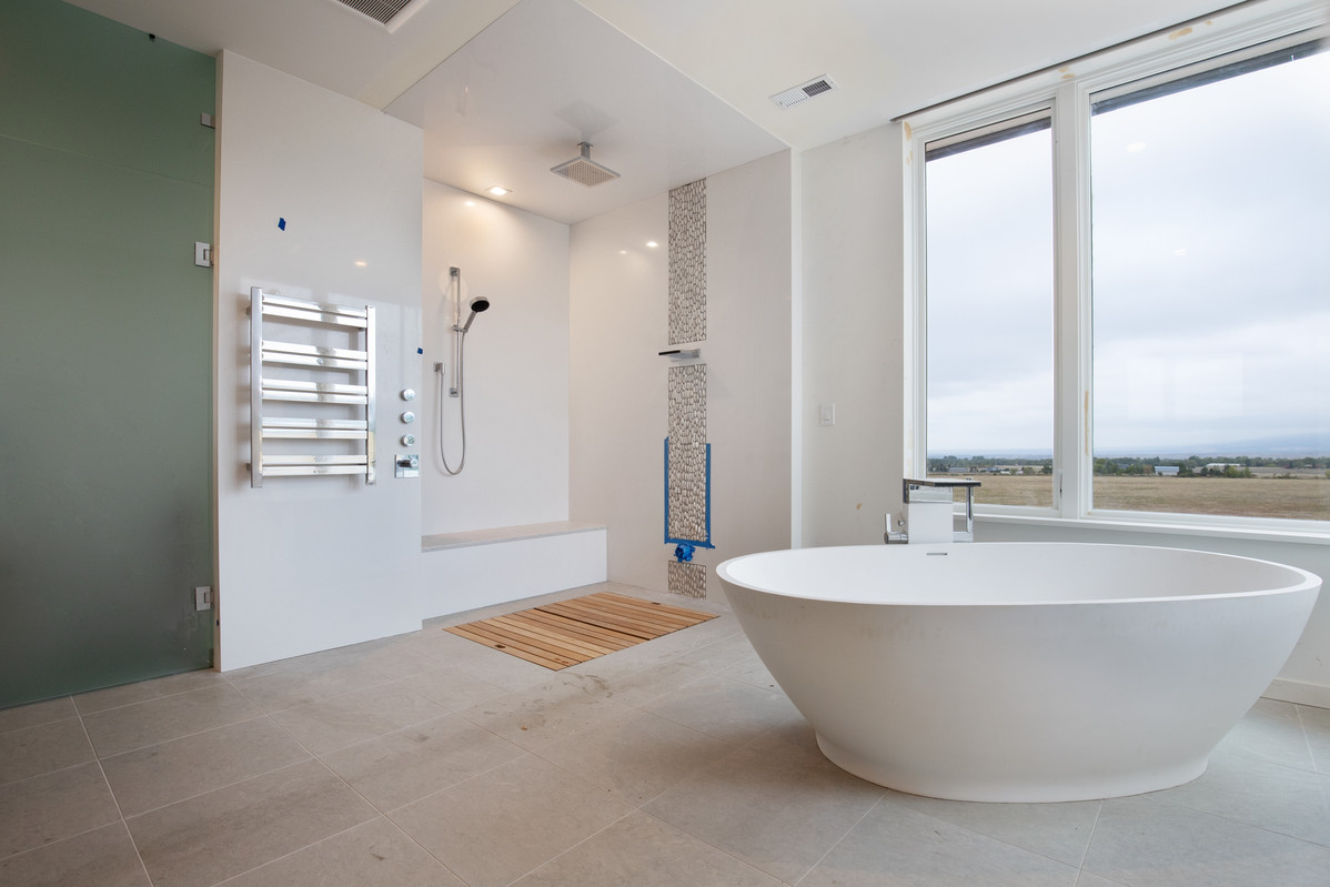 Bathroom 52