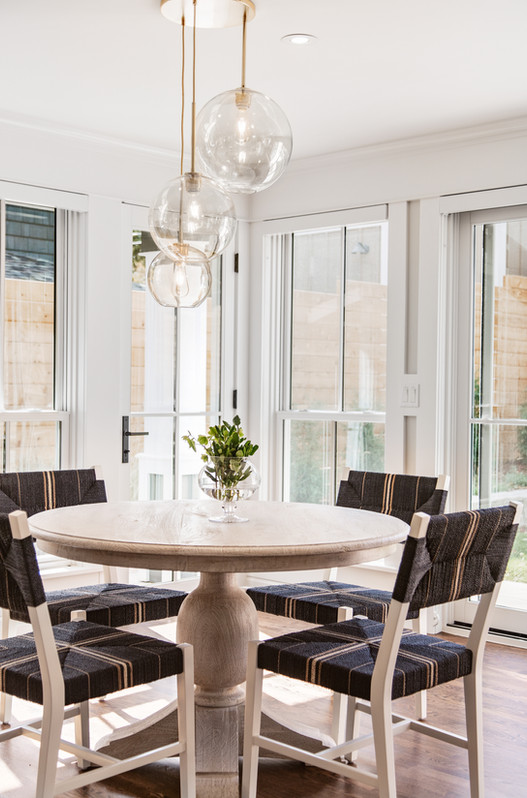 Living & Dining 11